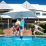 Broadwater Resort Como 